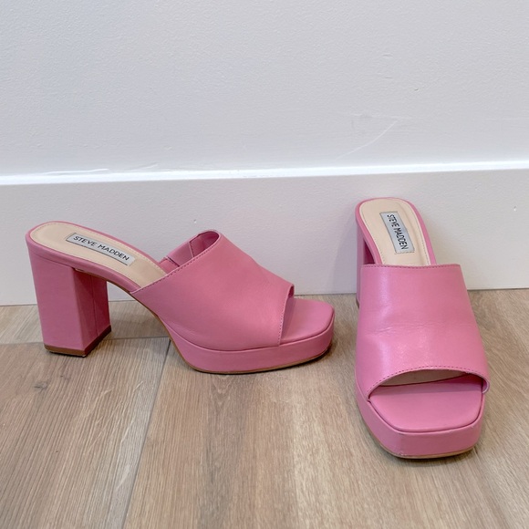 Steve Madden Barbie Pink Mules size 7! - Picture 3 of 8